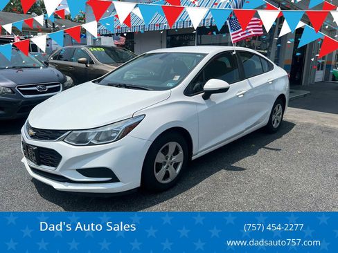 Used 2017 Chevrolet Cruze LS image 1