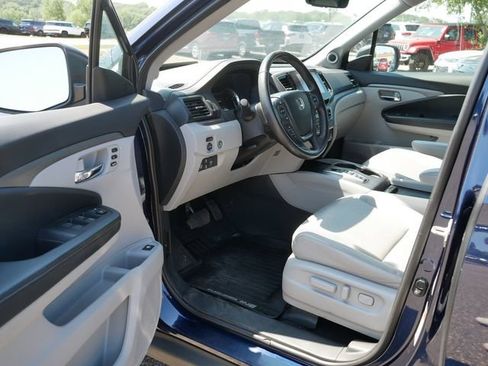 Used 2023 Honda Ridgeline RTL image 12