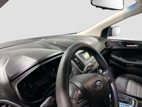 Used 2018 Ford Edge SE AWD/4WD image 10