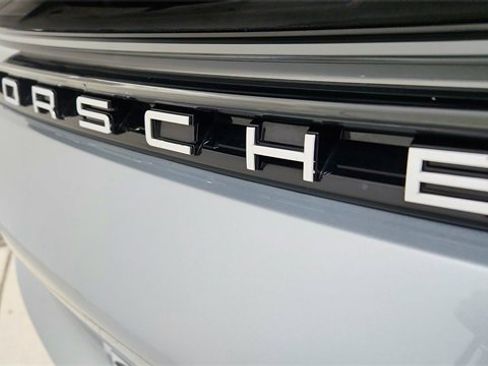 Used 2023 Porsche Panamera Platinum Edition image 17