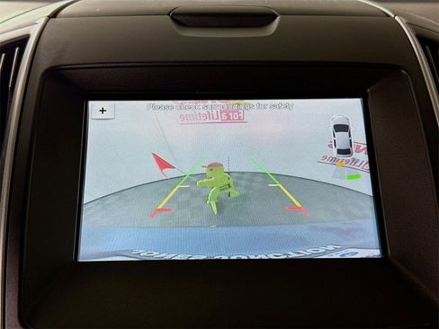 Used 2018 Ford Edge SEL w/ Equipment Group 201A image 6