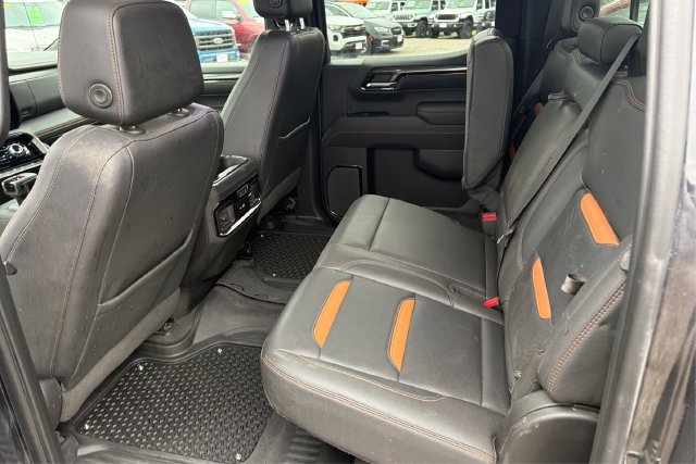 Used 2023 GMC Sierra 1500 AT4 w/ AT4 Premium Package AWD/4WD image 9