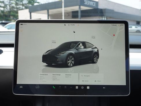 Used 2023 Tesla Model Y Long Range AWD/4WD image 40