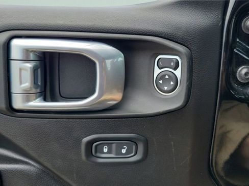 Used 2023 Jeep Wrangler Sport AWD/4WD image 17