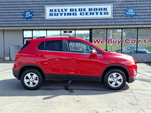 Used 2016 Chevrolet Trax LT w/ LT Convenience Package image 1