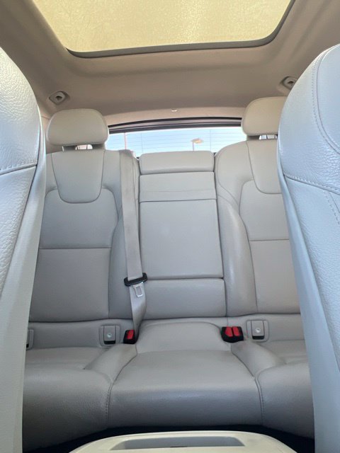 Used 2018 Volvo XC60 T6 Momentum w/ Convenience Package AWD/4WD image 23