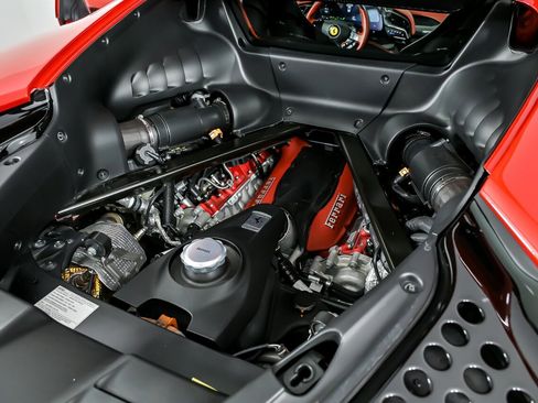 Used 2023 Ferrari SF90 Stradale image 21