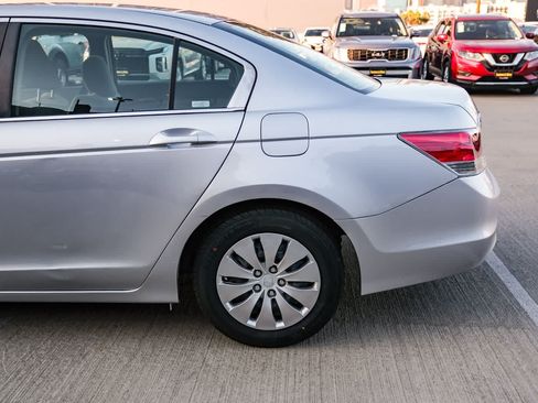 Used 2009 Honda Accord LX image 8