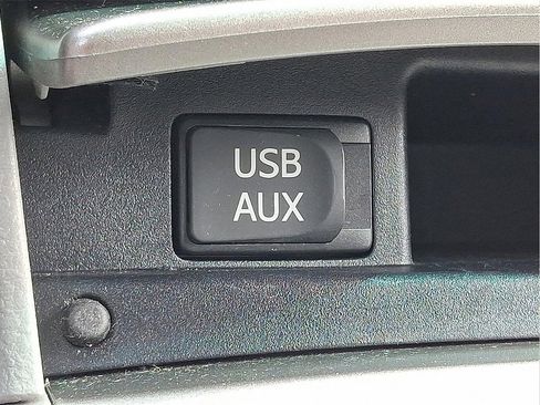 Used 2011 Toyota Highlander 4WD image 26