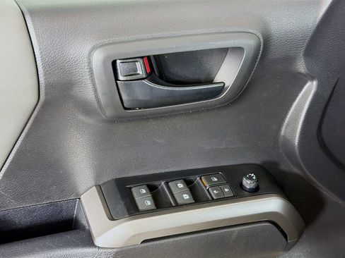 Used 2023 Toyota Tacoma SR5 image 17