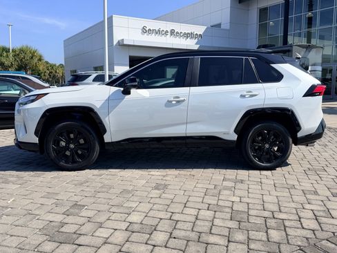 Used 2023 Toyota RAV4 XSE AWD/4WD image 11