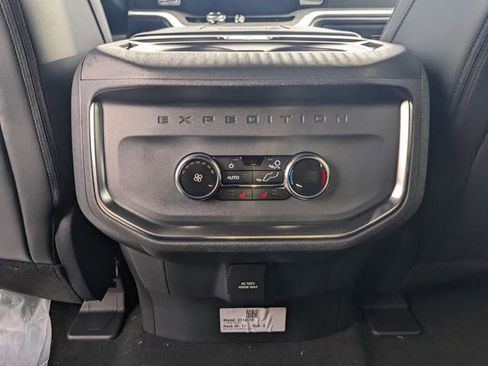New 2025 Ford Expedition Tremor image 15