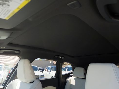 New 2026 BMW X1 xDrive28i w/ M Sport Package AWD/4WD image 12