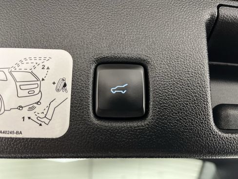 Used 2020 Ford Escape SEL AWD/4WD image 30