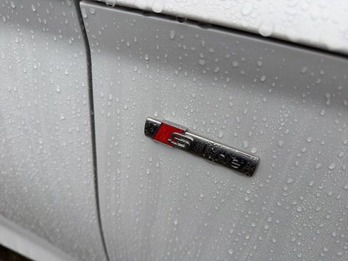 Used 2021 Audi Q5 e Premium Plus w/ Premium Plus Package image 9