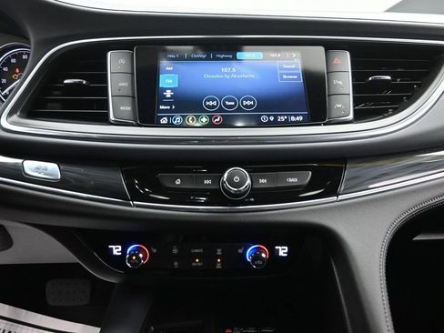 Used 2024 Buick Enclave Essence w/ Sport Touring Edition AWD/4WD image 15