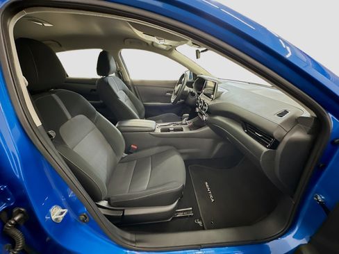 Used 2025 Nissan Sentra SV FWD image 31