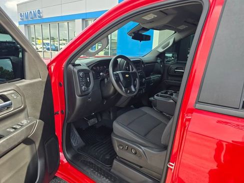 Used 2024 Chevrolet Silverado 1500 Custom w/ Turbomax Blackout Package AWD/4WD image 10
