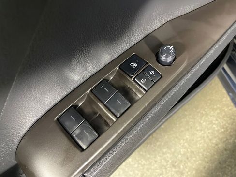 Certified 2023 Toyota Camry SE image 16