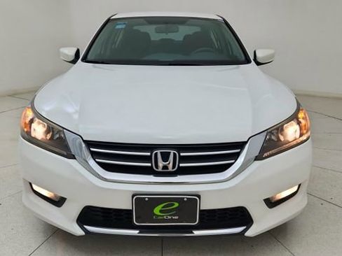 Used 2015 Honda Accord Sport image 13