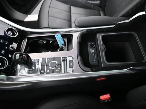 Used 2019 Land Rover Range Rover Sport HSE AWD/4WD image 33