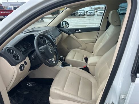 Used 2017 Volkswagen Tiguan Wolfsburg Edition image 11
