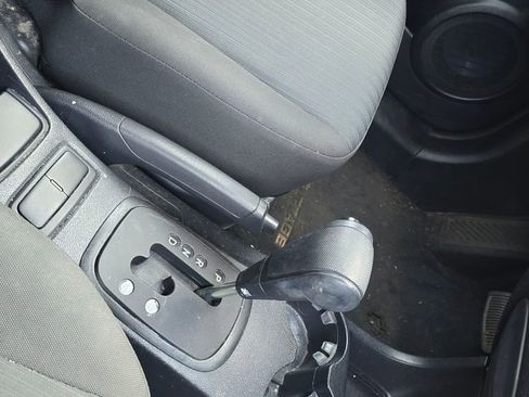 Used 2009 Kia Sportage LX image 8