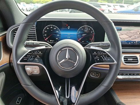 Certified 2025 Mercedes-Benz GLE 350 4MATIC image 20
