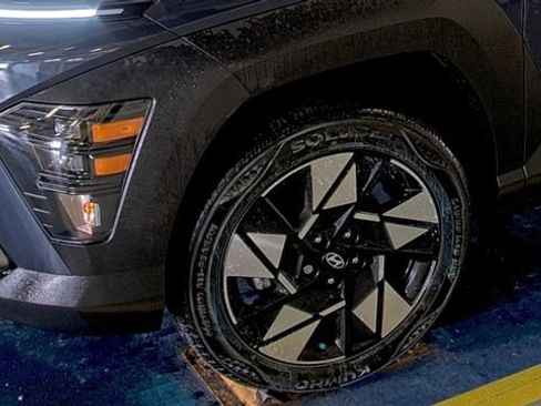 Certified 2024 Hyundai Kona SEL w/ Convenience Package image 9