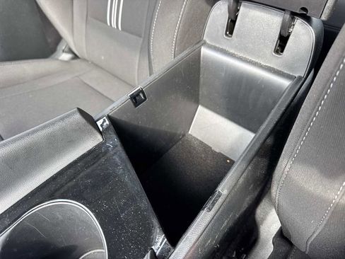 Used 2025 Hyundai Elantra SEL FWD image 50