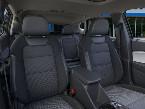 New 2025 Chevrolet Trax LT w/ Sunroof Package image 16