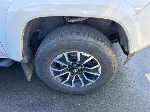 Used 2023 Toyota Tacoma TRD Sport image 10