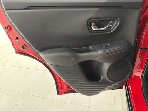 Used 2025 Honda HR-V Sport image 15
