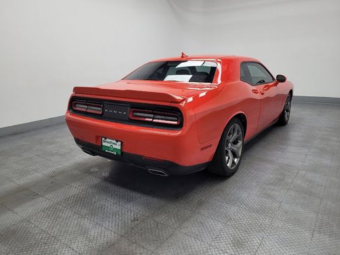 Used 2016 Dodge Challenger SXT Plus RWD image 9