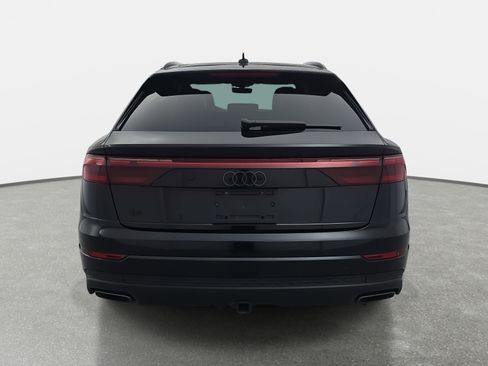 Used 2025 Audi Q8 Prestige image 6