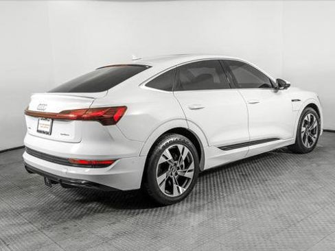 Used 2022 Audi e-tron Premium Plus w/ Premium Plus Package image 8