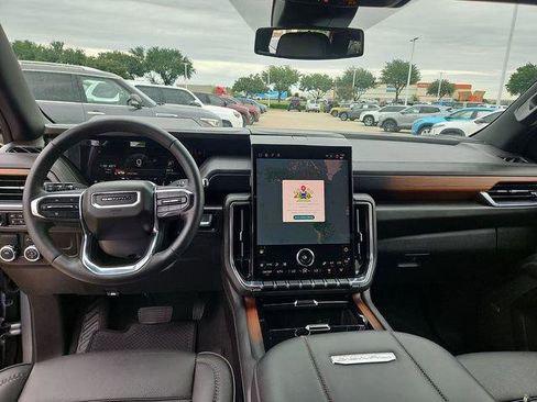 Used 2025 GMC Yukon XL Denali RWD image 20