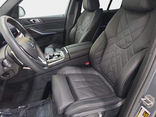 Certified 2025 BMW X5 xDrive50e w/ Parking Assistance Package AWD/4WD image 11