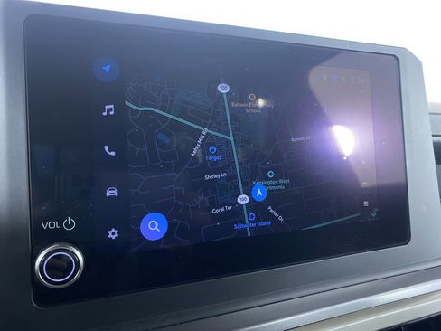 Used 2025 Toyota Tacoma SR5 w/ SR5 Upgrade Package image 6