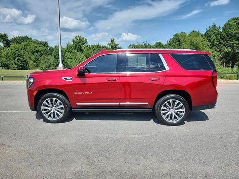 Used 2023 GMC Yukon Denali w/ Denali Reserve Package AWD/4WD image 2