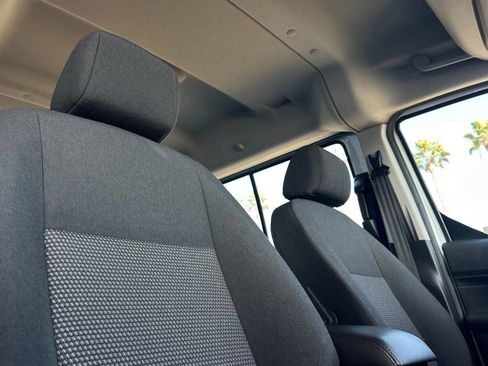 Used 2018 Ford Transit Connect XL image 18