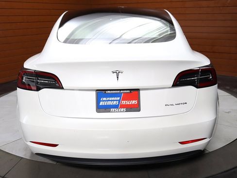 Used 2023 Tesla Model 3 Standard Range RWD image 12