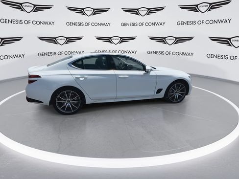 Used 2026 Genesis G70 2.5T Prestige RWD image 9