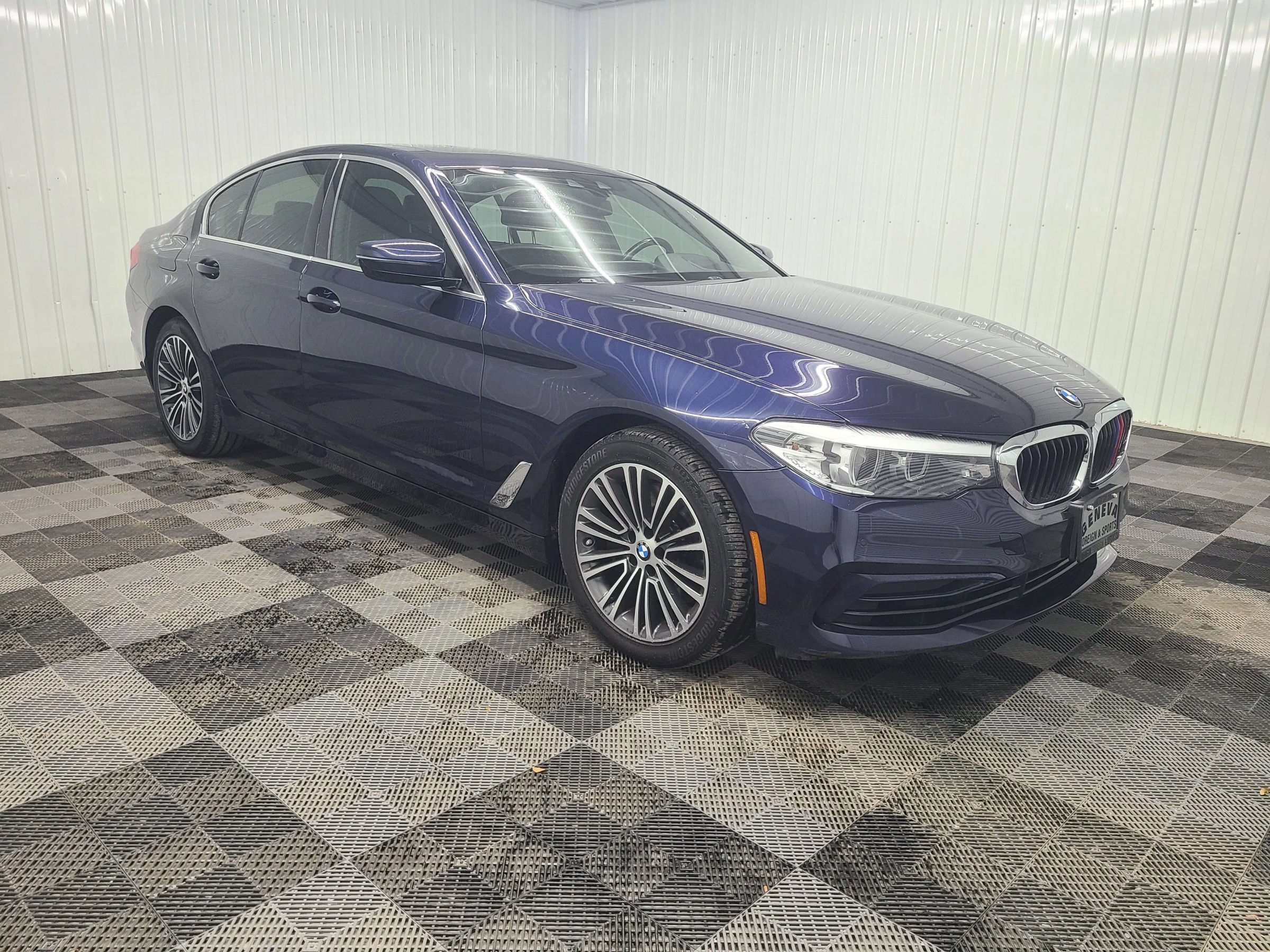 Used 2019 BMW 540i xDrive w/ Convenience Package AWD/4WD image 4