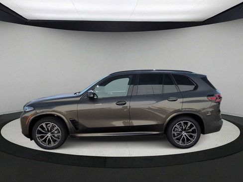 Used 2026 BMW X5 xDrive40i w/ M Sport Package AWD/4WD image 5