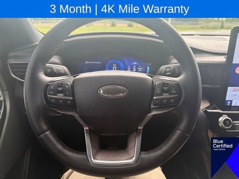 Used 2022 Ford Explorer Platinum w/ Equipment Group 601A AWD/4WD image 53