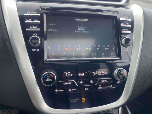 Used 2017 Nissan Murano SL w/ SL Technology Package image 9