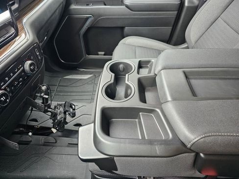 Used 2024 Chevrolet Silverado 3500 LT w/ Convenience Package image 29