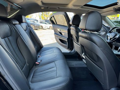 Used 2017 BMW 740i RWD image 16
