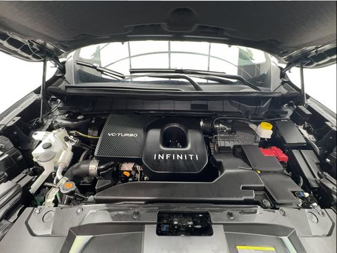 Used 2025 INFINITI QX60 Luxe FWD image 18
